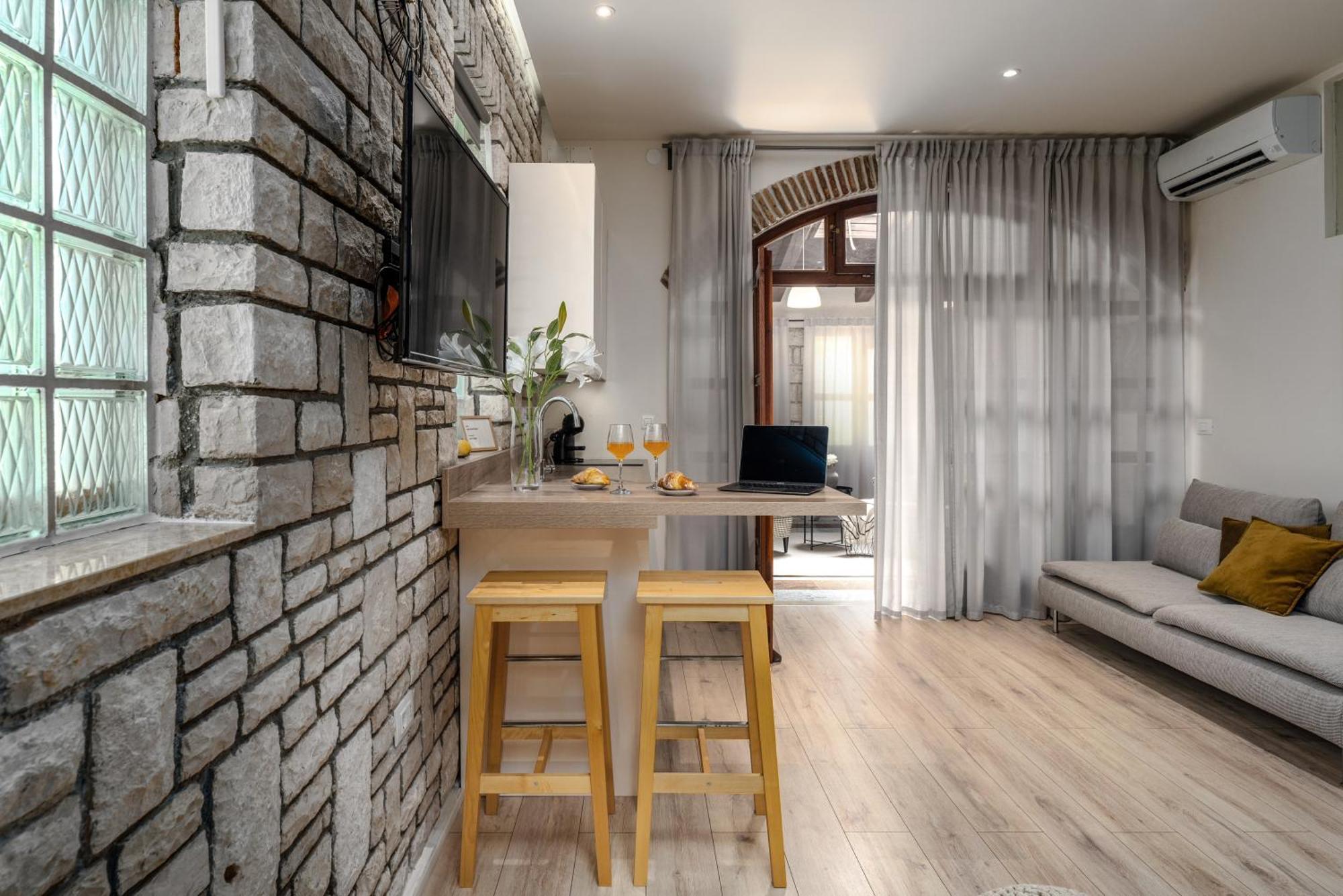 Luxe Studio Mr.M 2 Πούλα Εξωτερικό φωτογραφία